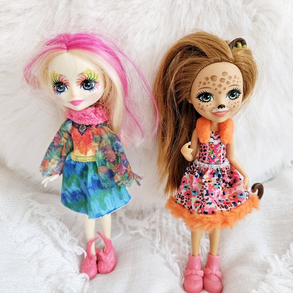 2 Enchantimals Dolls Cherish Cheetah & Peeki Parrot